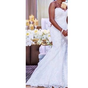 Beautiful Enzoani Wedding Gown